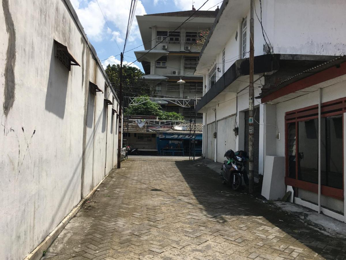 Tambak Bayan Guesthouse Kejayan Bagian luar foto