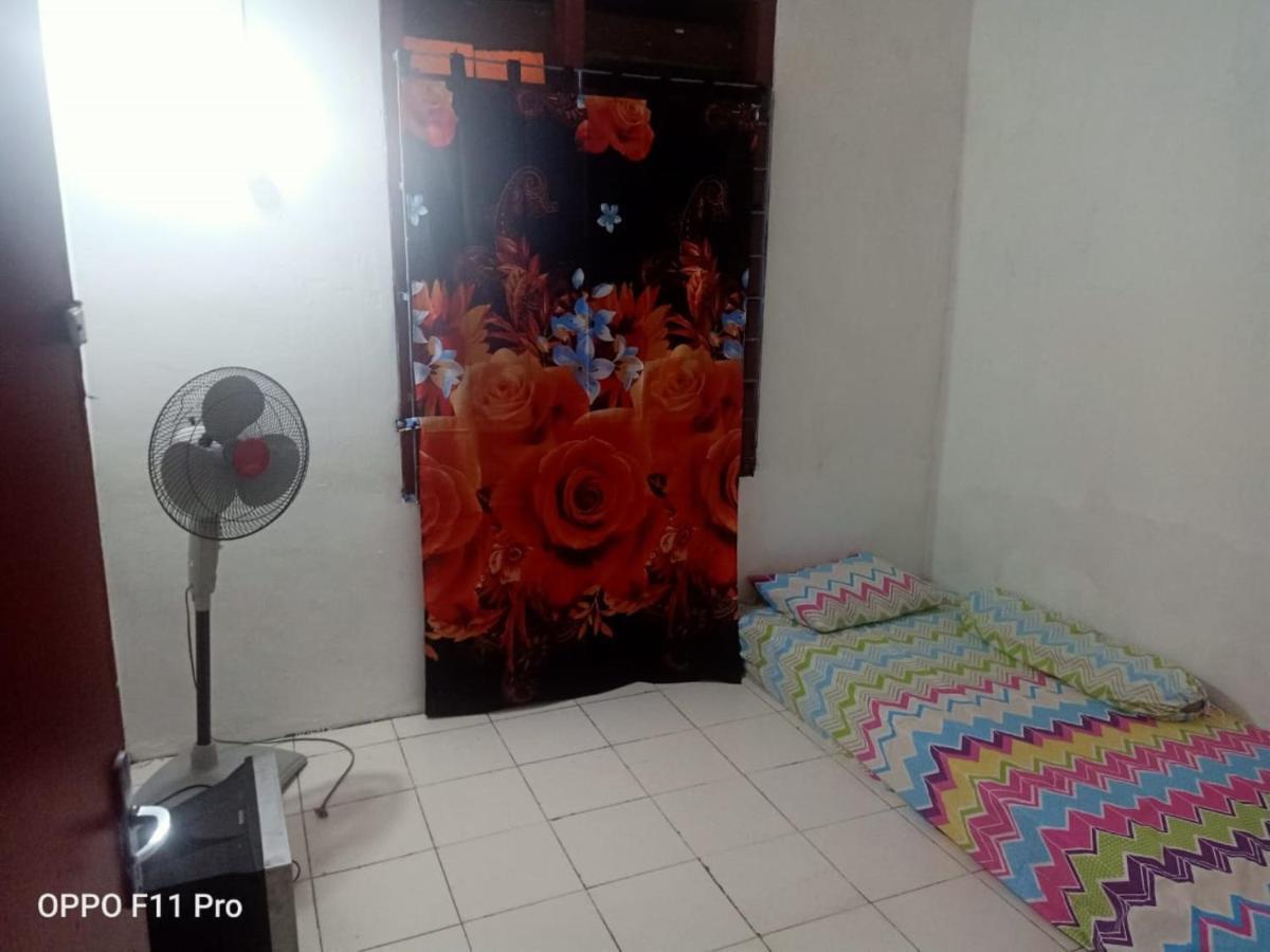 Tambak Bayan Guesthouse Kejayan Bagian luar foto